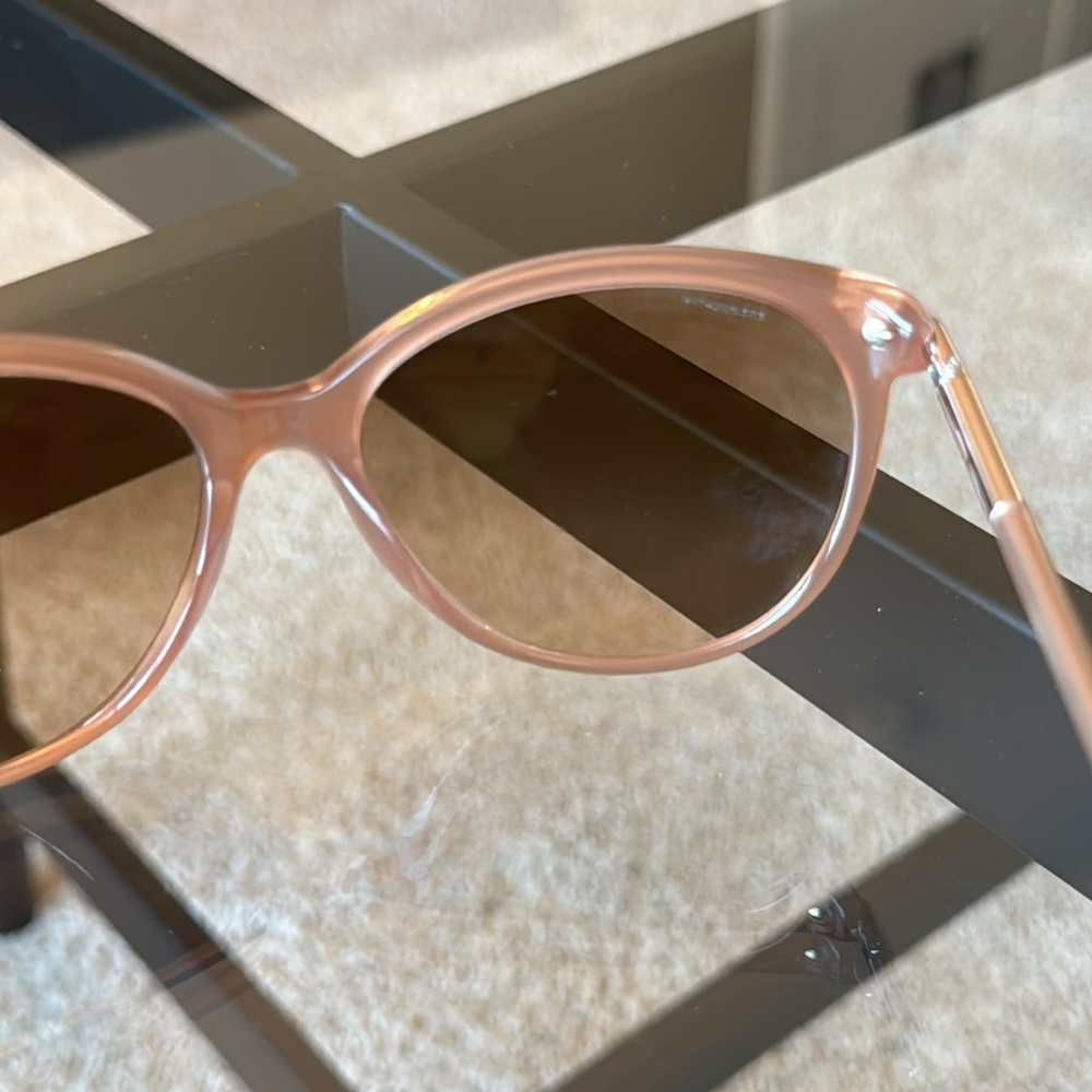 Authentic Burberry Sunglasses - Picture 5 of 5